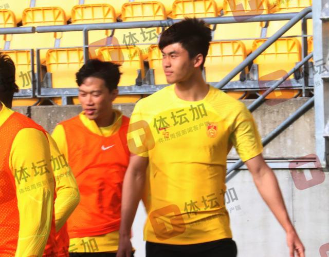 华体会体育-扬科维奇准备的惊喜？吴少聪增援国足下午参加首练